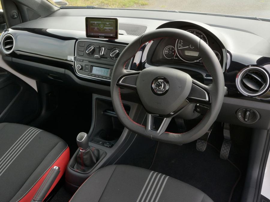  Skoda Citigo Monte Carlo 3-Door 2014 года  (UK) (фото 6 из 9)